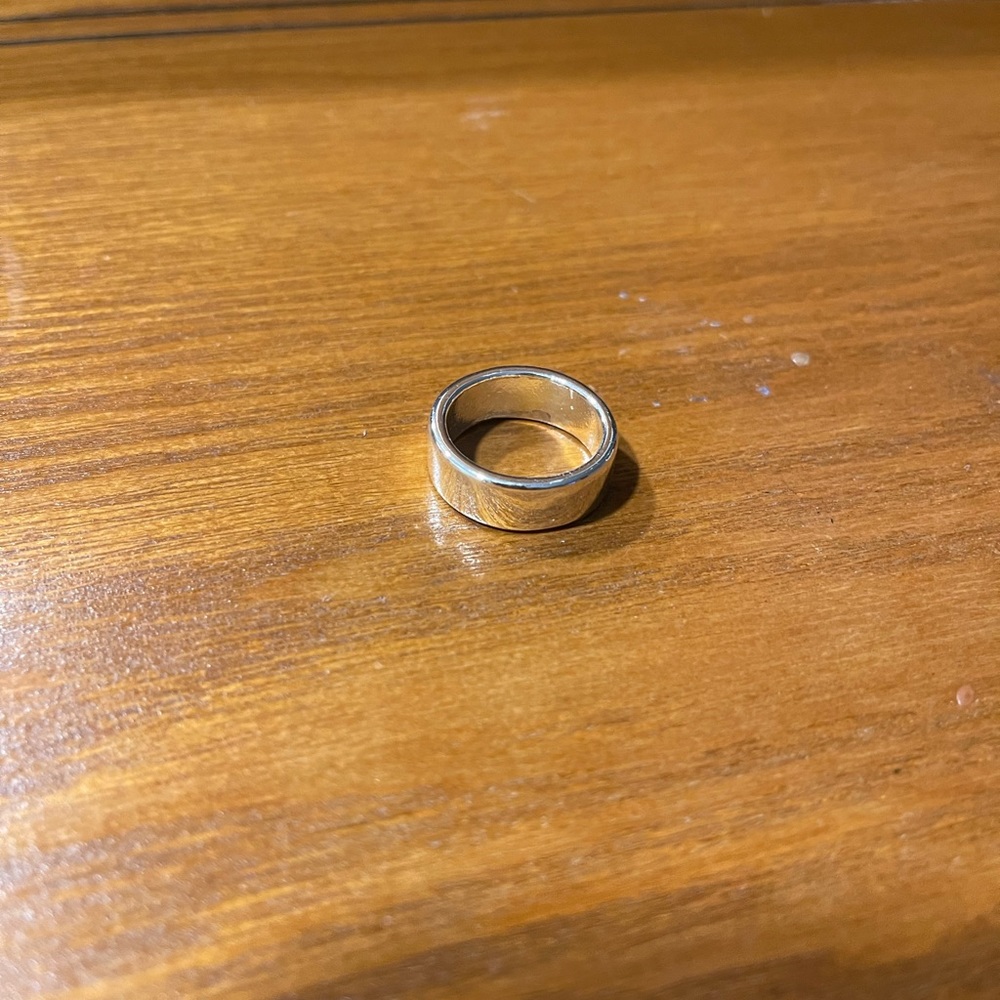 - Size 7.5 US (Medium) Silver color ring